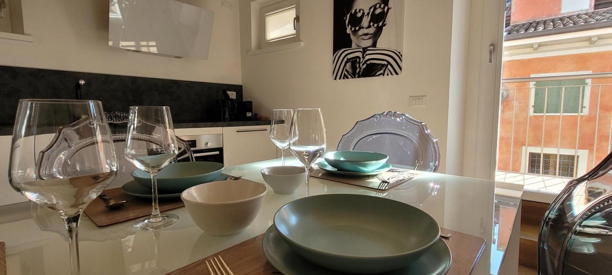 Sarpi21 Suites Удине Стая снимка